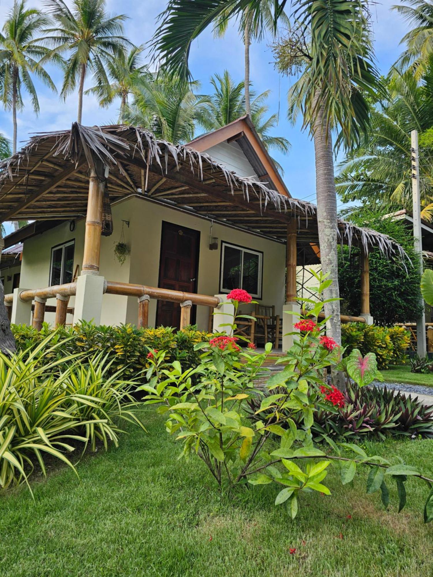 The Mellow Mango Ko Lanta Buitenkant foto